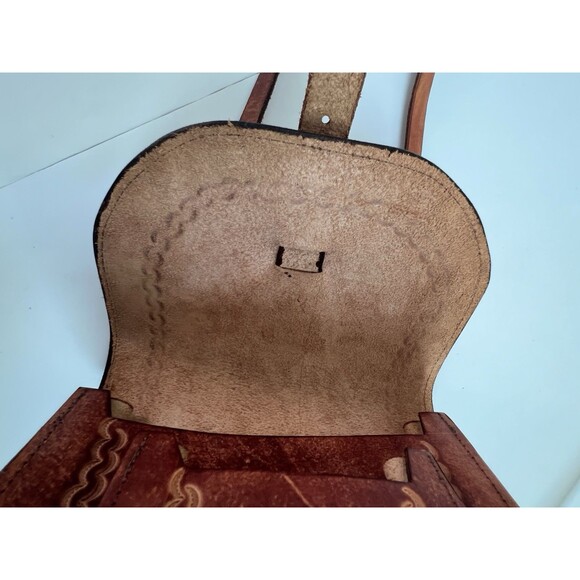 Vintage Handcrafted Leather Crossbody Bag Brown Brass Buckle Unisex - Picture 9 of 16
